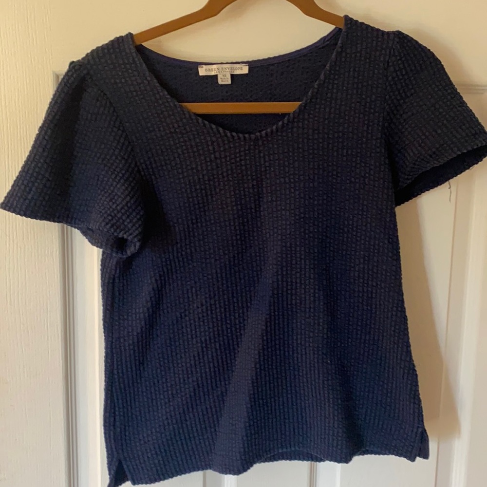Super cute buisness causal shirt
